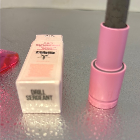 Jeffree Star Green Lipstick Collection - Picture 3 of 4